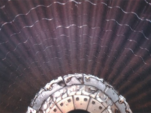 ����Թ���(����˨)��ĥ���İ�